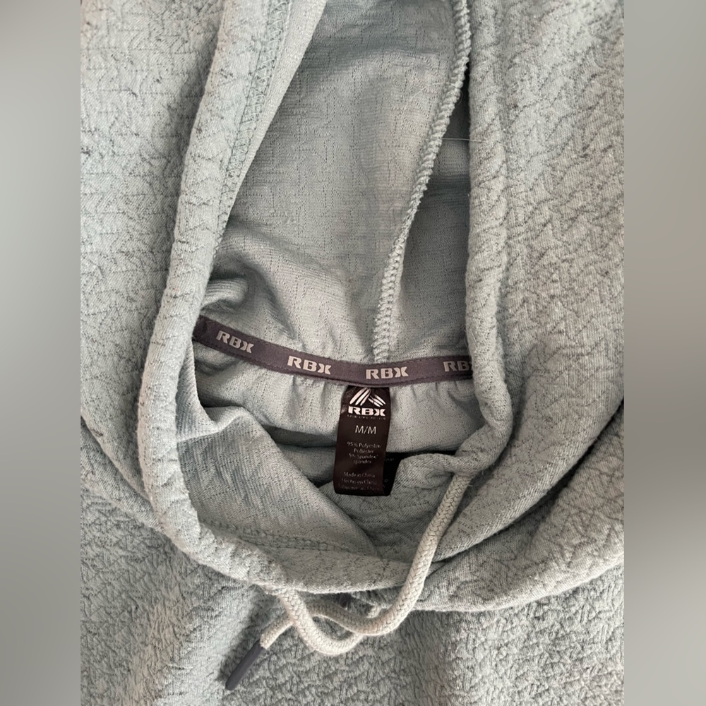 Sweatshirt with Pockets - Picture 2 of 2